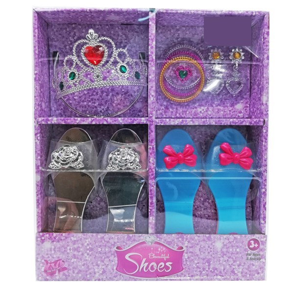 Imagen de Corona con 2 pares de zuecos y accesorios, en caja