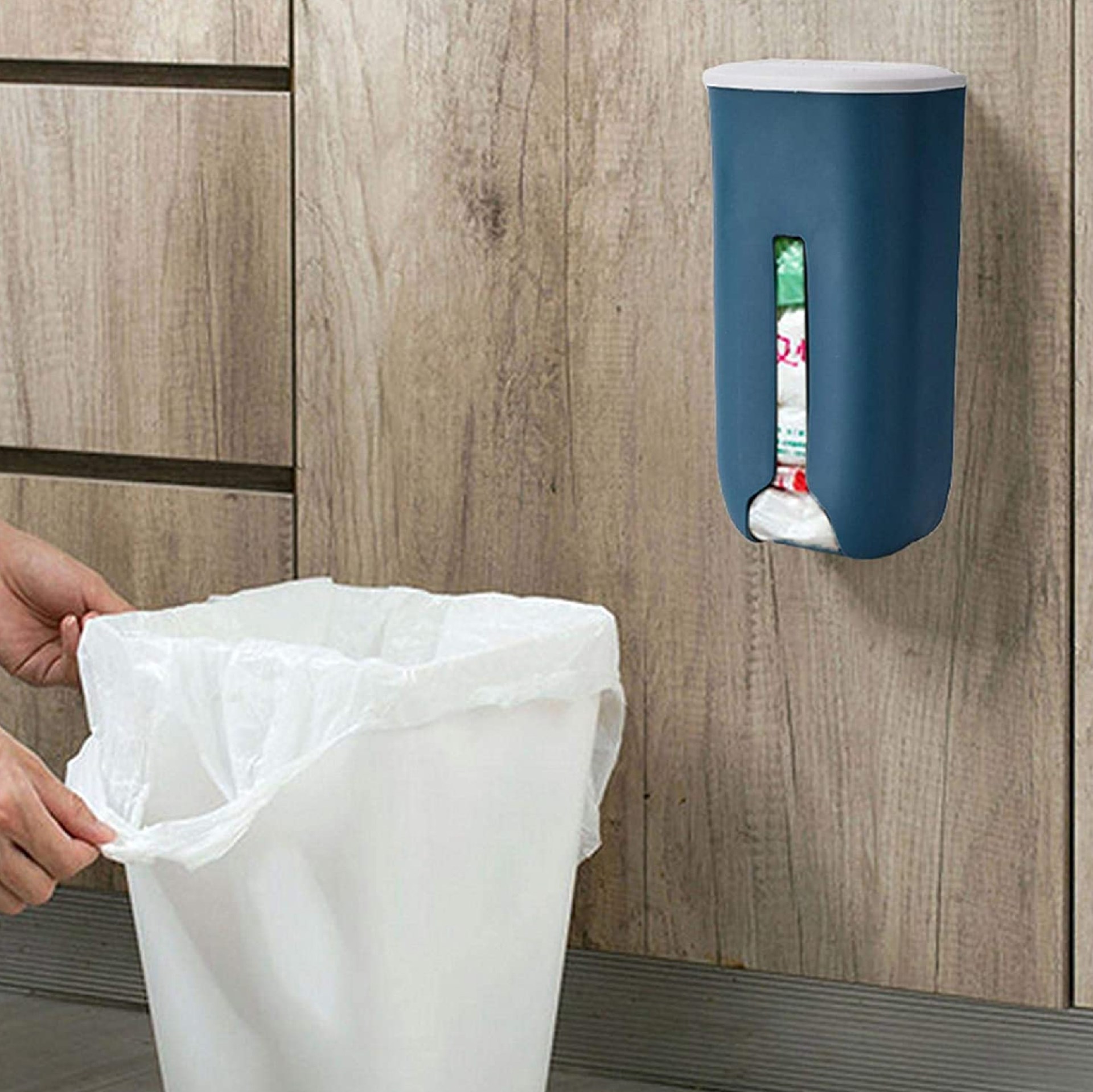 Pepeganga S.A.. Dispensador organizador de plástico, para bolsas, 2 colores