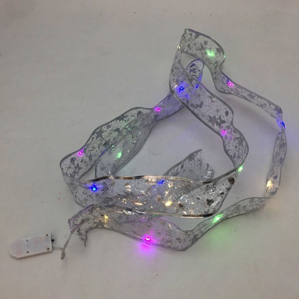Imagen de Cinta navideña con luz led, 2AA, en bolsa, 2 colores