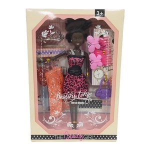 Imagen de Muñeca, con vestidos y accesorios, en caja