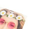 Imagen de Lentes de cotillón, con tiara flores y caravanas, en bolsa
