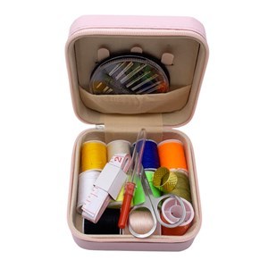 Imagen de Hilos x11 varios colores con accesorios para costura, en estuche PU, varios colores