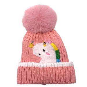 Imagen de Gorro infantil, tejido forrado con diseño de unicornios, varios colores