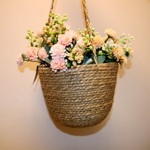 Imagen de Porta maceta colgante, fibras naturales, junco de  agua