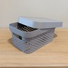 Imagen de Caja organizadora de plástico con tapa calada, 4,5L, GRIS