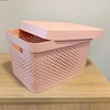 Imagen de Caja organizadora de plástico con tapa calada 17L, ROSADO