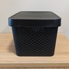 Imagen de Caja organizadora de plástico con tapa calada 17L, NEGRO