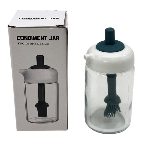 Imagen de Condimentero de vidrio, con pincel para aceite o salsas, en caja