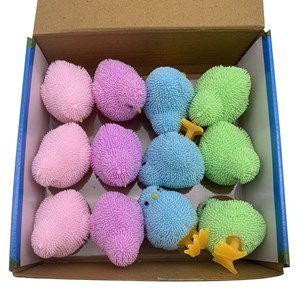 Imagen de Amansaloco de goma, con luz, pollitos, CAJA x12, varios colores