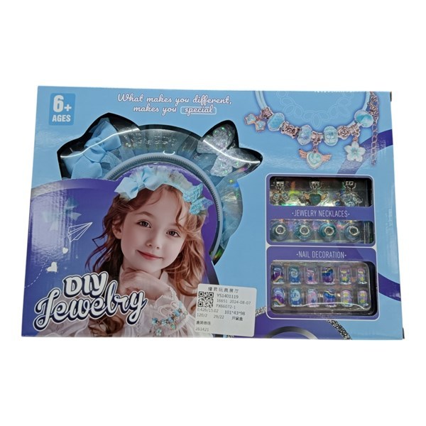 Imagen de Cuentas para armar pulseras y collares, con vincha y uñas, en caja