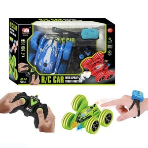 Imagen de Auto a control remoto, con sonido, movimiento y spray, giro 360º 2AA, en caja, varios colores
