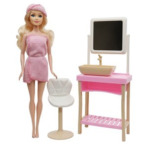 Imagen de Muñeca con tocador y accesorios de spa, en caja