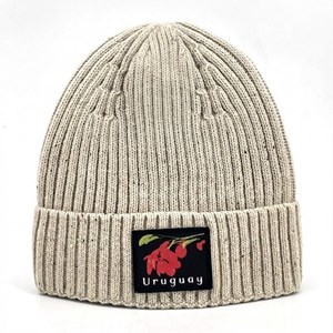 Imagen de Gorro de adulto tejido, URUGUAY ceibo, Armoric