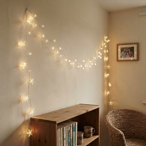 Imagen de Luces led x40 estrellas, 8m luz blanca, 220v, en caja